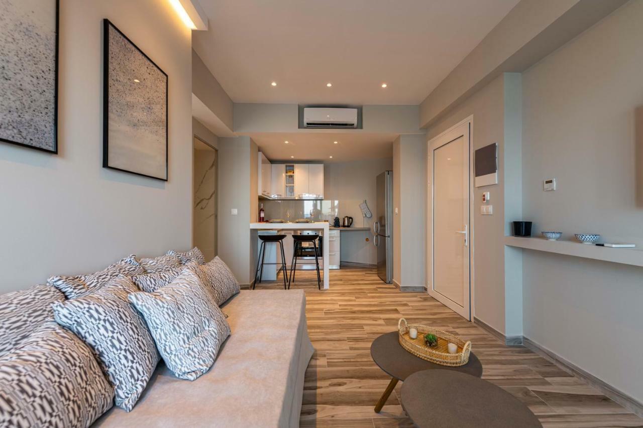 Valtes Luxurious Apartments Mpoukaris Buitenkant foto